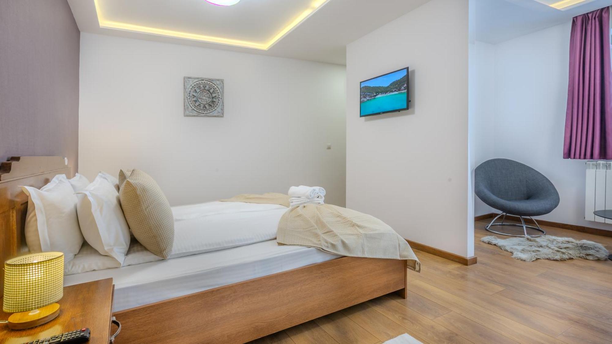 Sun Villas Accommodation 브라쇼브 외부 사진
